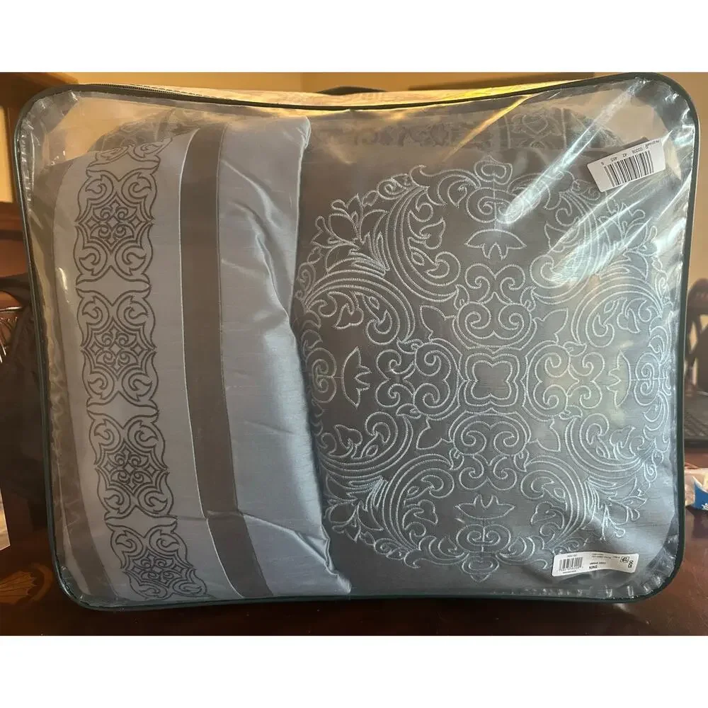Broadhaven Brimsley 7-pc. Medallion Embellished Embroidered Comforter Set